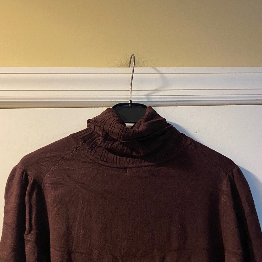 BCBG MaxAzria  DarkChocolateBrown Stretch TurtleneckSweater Excellent Condition - Picture 9 of 12